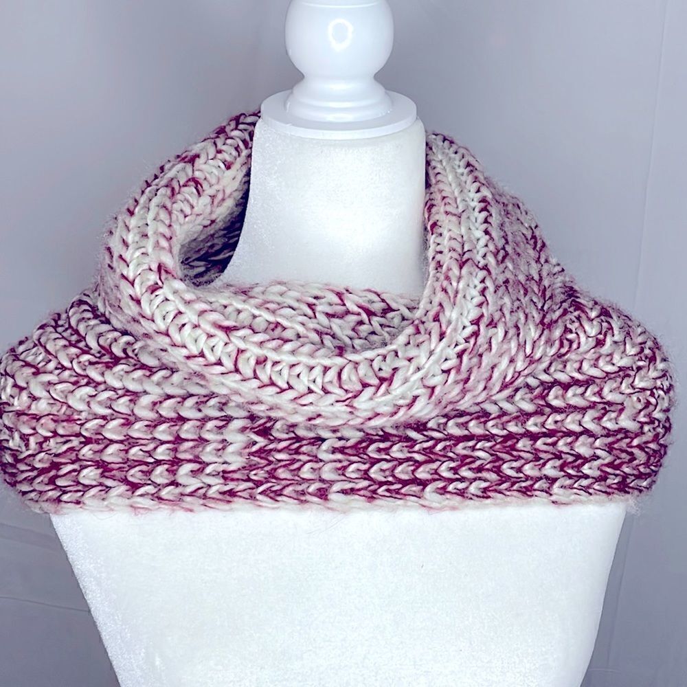 Scarf Infinity Chunky knit warm and cozy